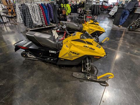 New 2025 Ski-Doo MXZ 200 ES Cobra 1.0 Neo Yellow / Black