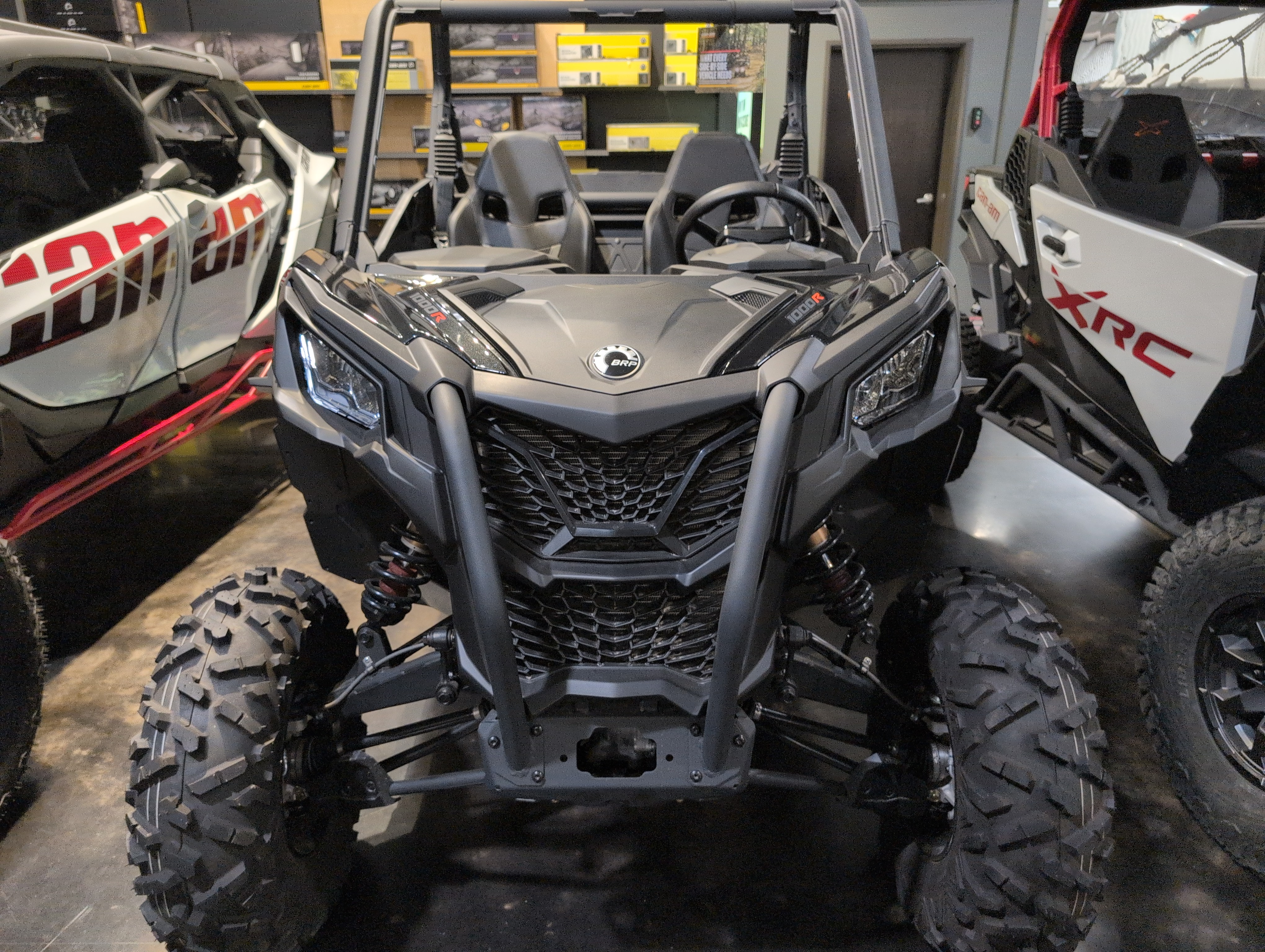 2025 Can-Am™ Maverick Sport DPS 2
