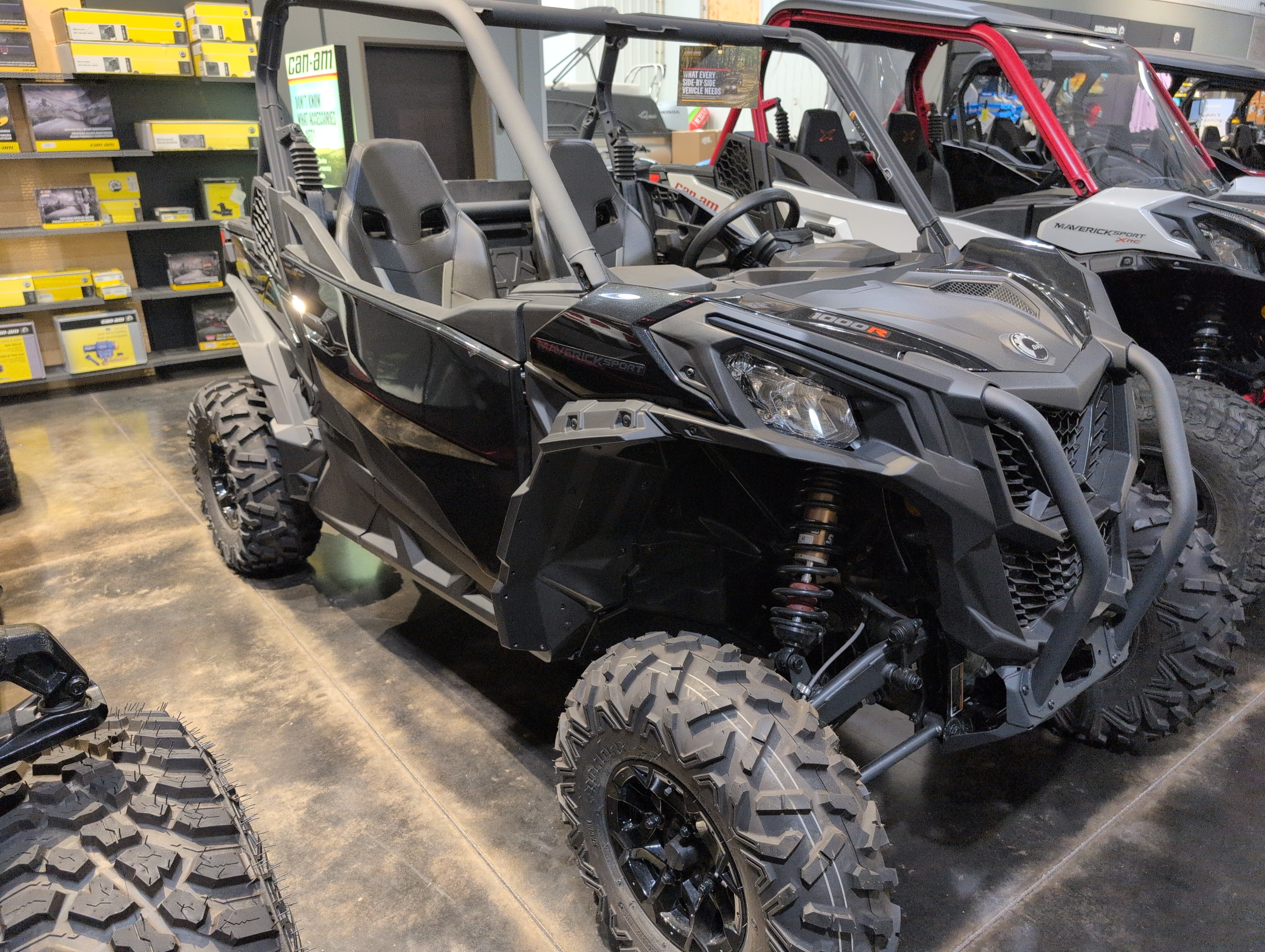 2025 Can-Am™ Maverick Sport DPS 3