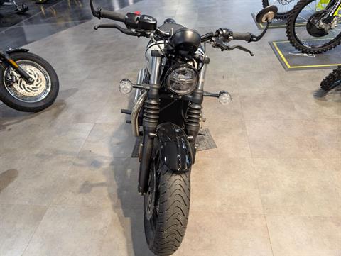 New 2025 Triumph Bonneville Bobber Jet Black / Ash Gray