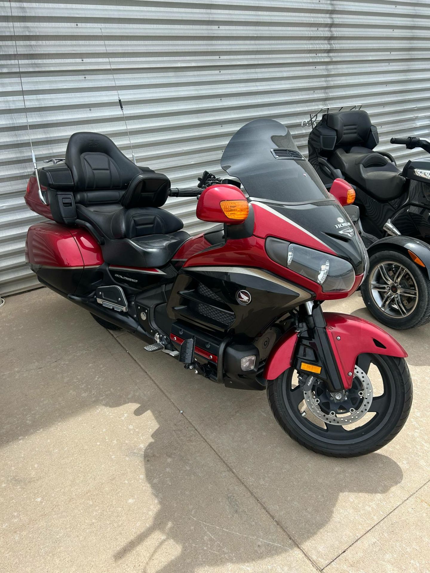Honda Gold Wing Image