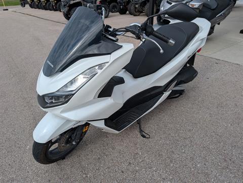 Used 2022 Honda PCX150 ABS Pearl White | Scooters for Sale at