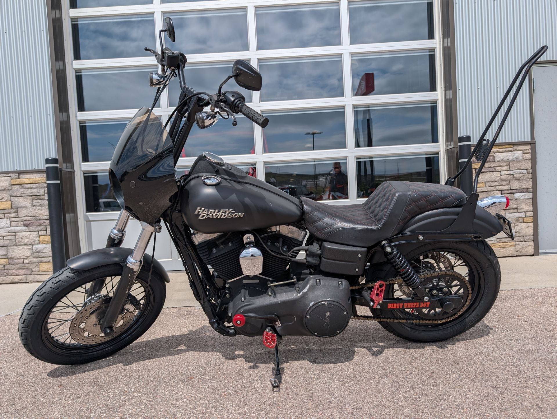 Harley-Davidson Dyna Street Bob Image