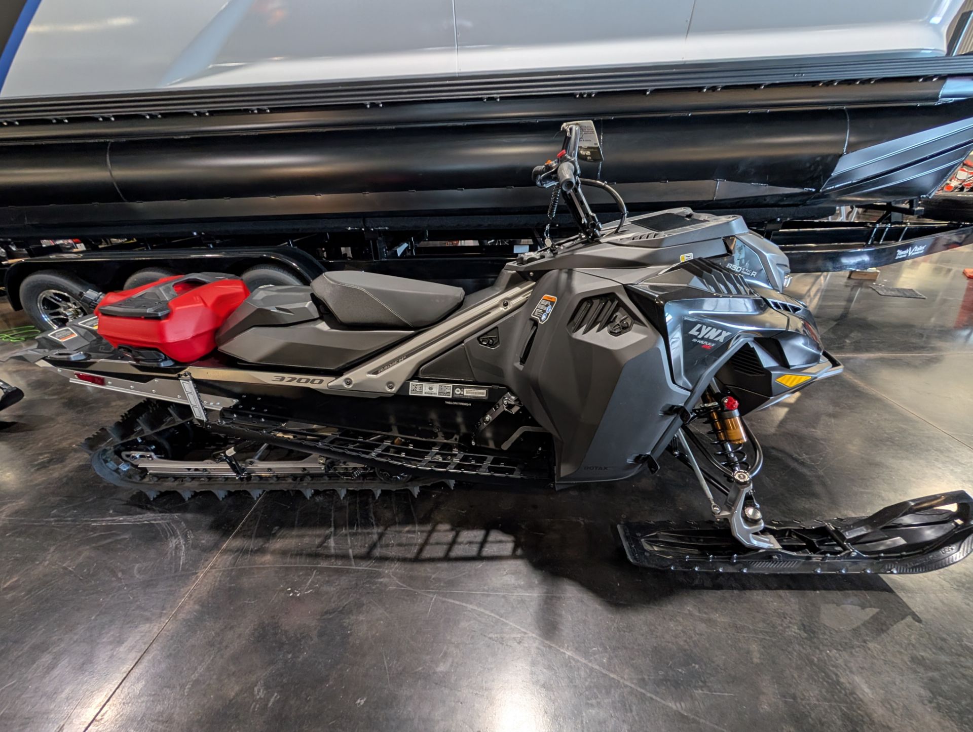 Used 2024 LYNX Shredder RE 3700 850 E-TEC Turbo R PowderMax 2.5