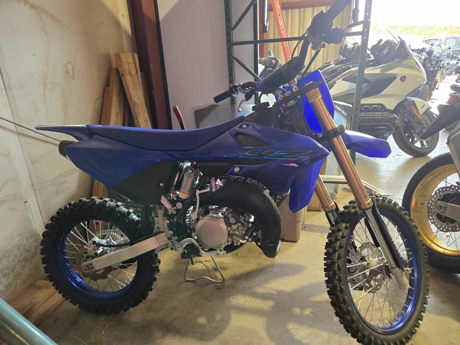 2025 ヤマハYZ85LW ラージホイール　前後リム　新車外し CC607F9D-4FFC-467B-A37E-