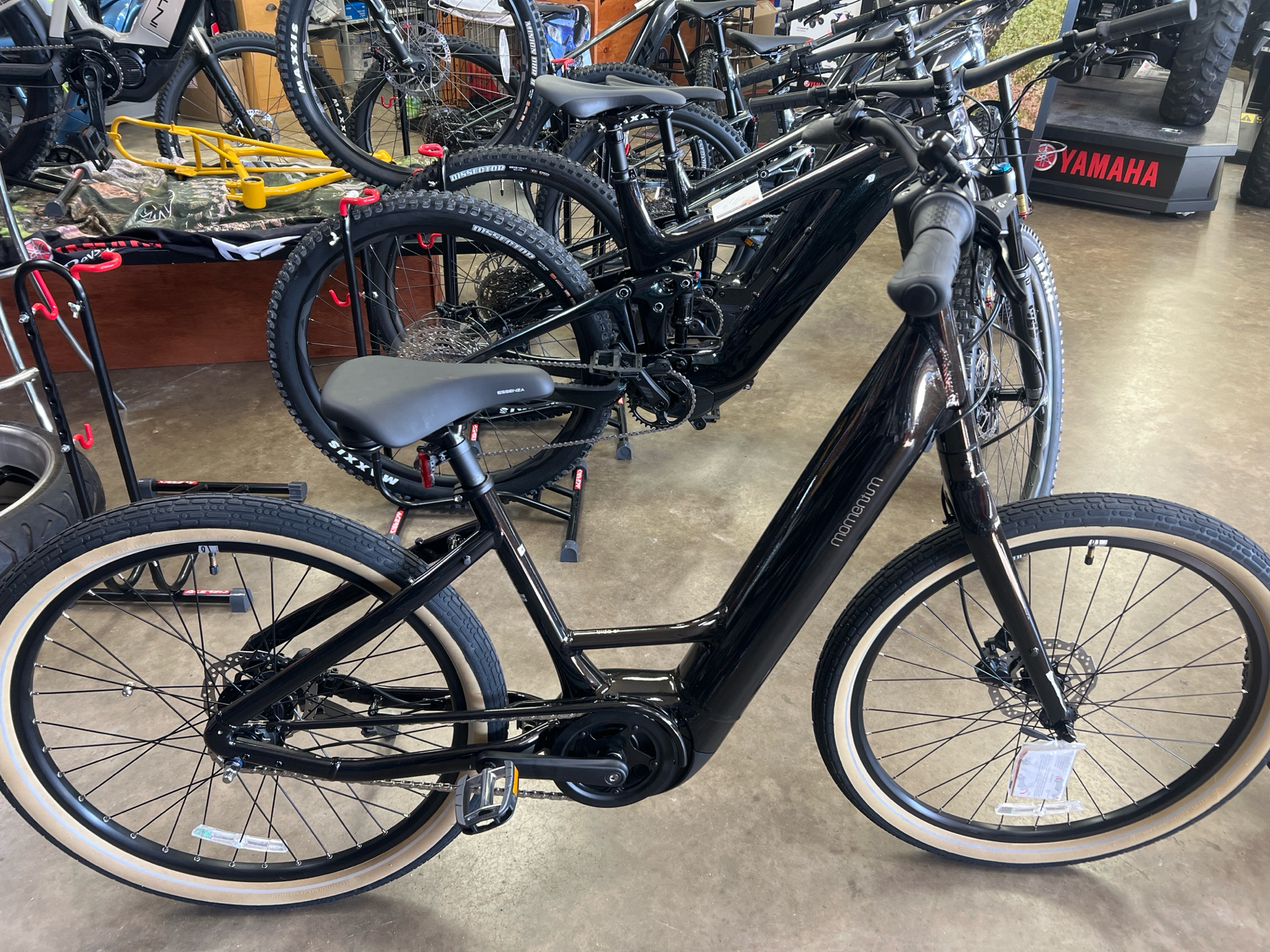 giant vida bicycle / Momentum Demo Description The Momentum Vida Low Vida E+ Electric Bicycle Series