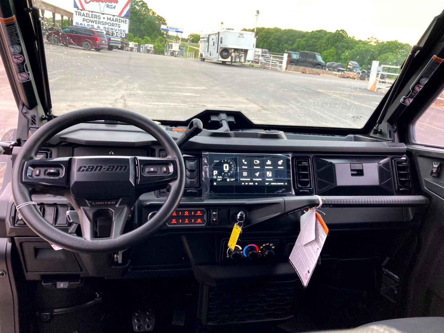 2026 Can-Am™ Defender MAX Limited HD11 5