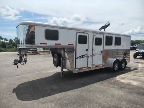 2015 Exiss Gooseneck Three-Horse Trailer — photo 1 of 18