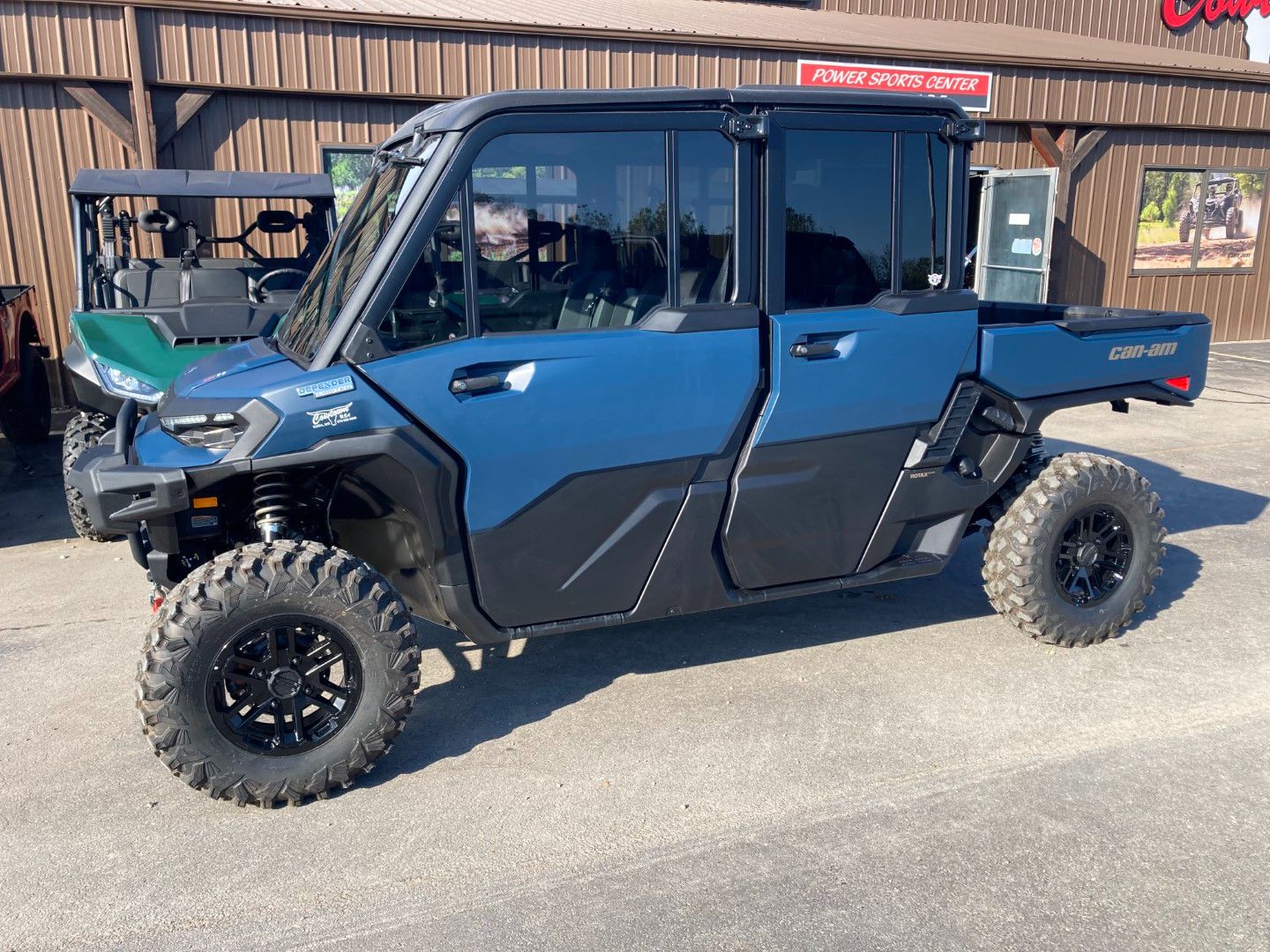 2026 Can-Am™ Defender MAX Limited HD11 1
