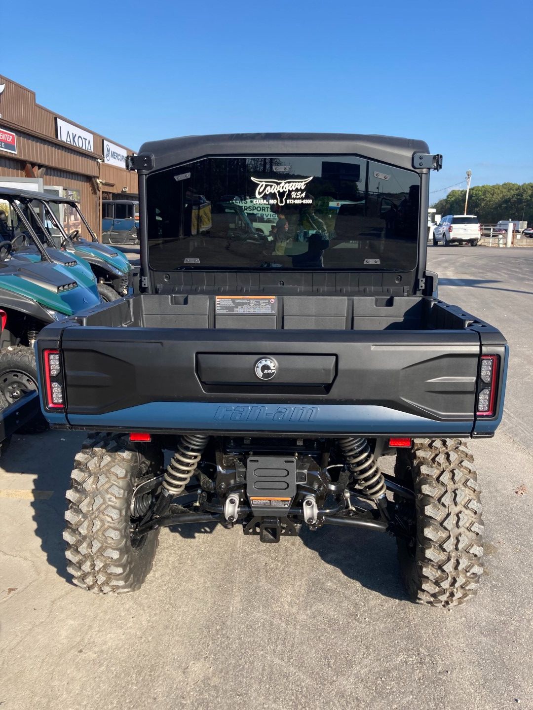 2026 Can-Am™ Defender MAX Limited HD11 2
