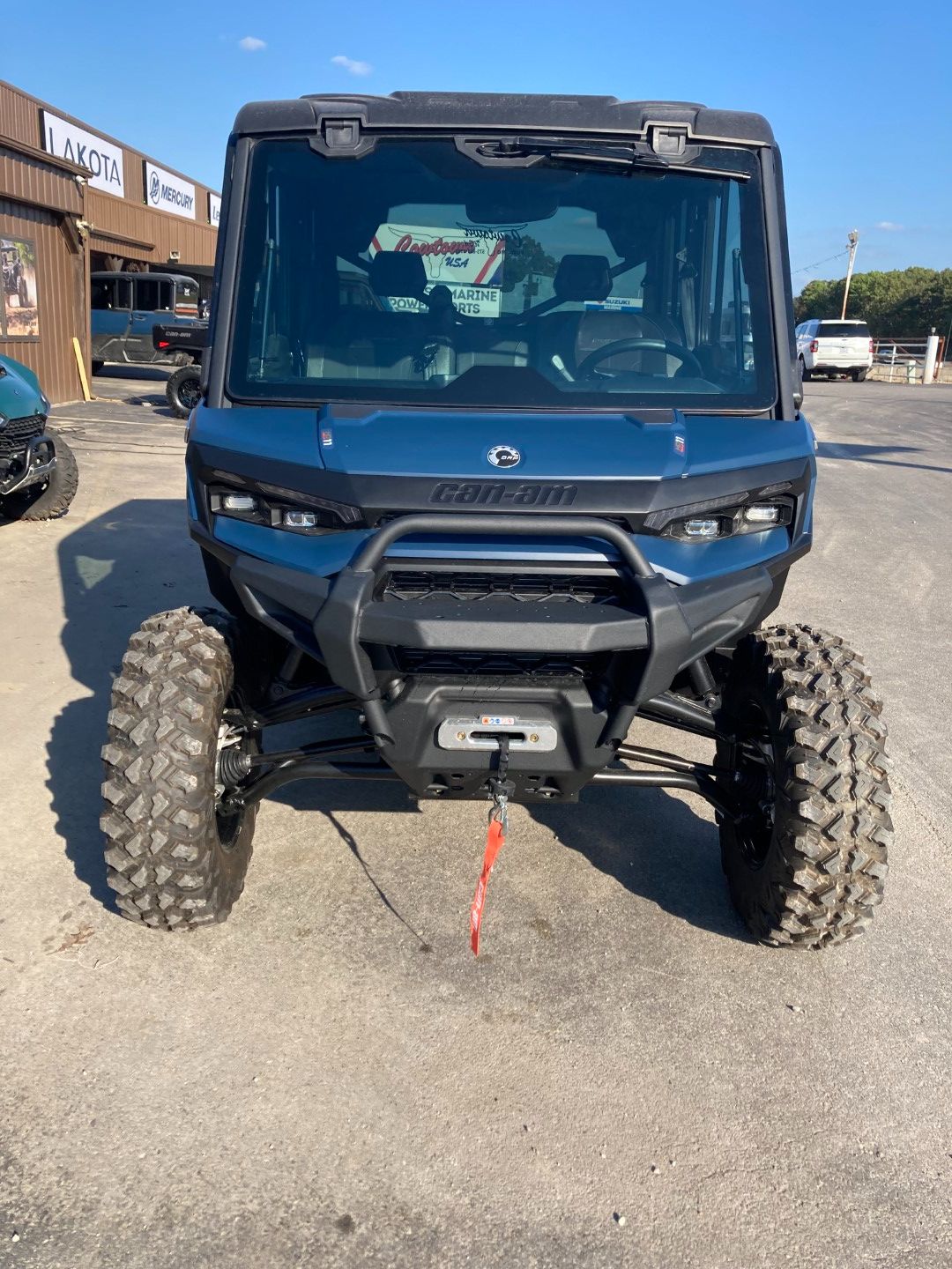 2026 Can-Am™ Defender MAX Limited HD11 4