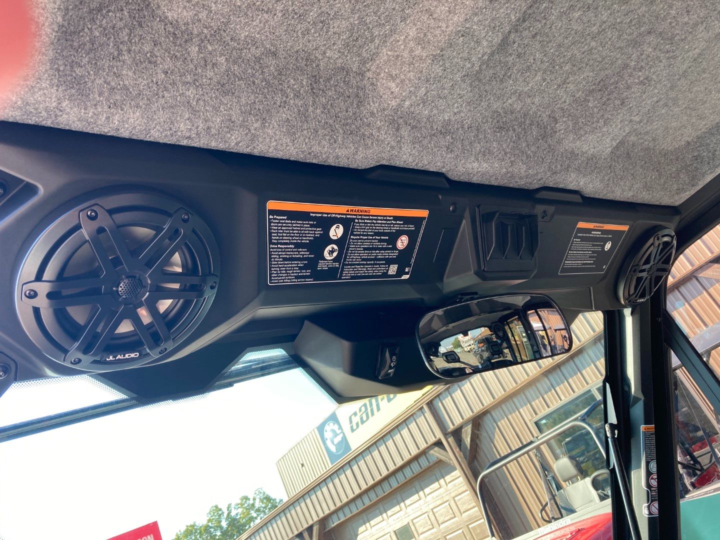 2026 Can-Am™ Defender MAX Limited HD11 7