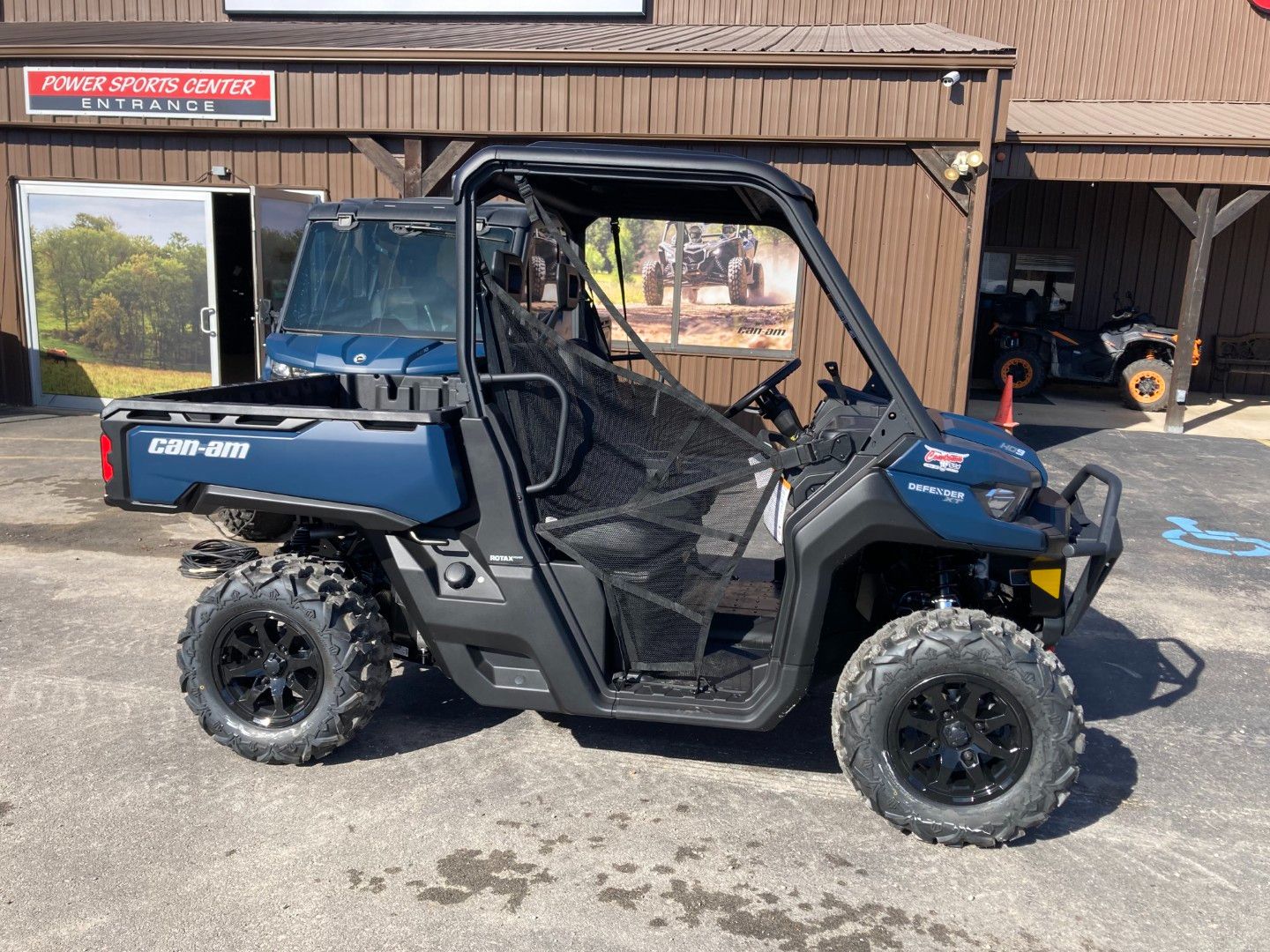 2026 Can-Am™ Defender XT HD9 3
