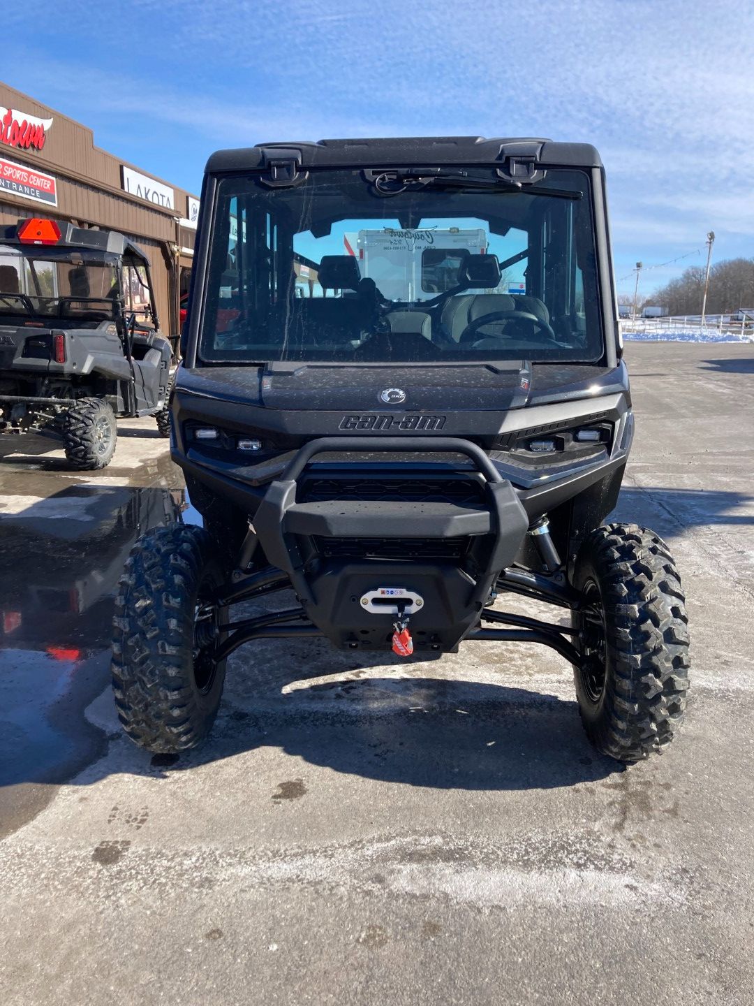 2026 Can-Am™ Defender MAX XT CAB HD11 with 10.25 in. touchscree 2