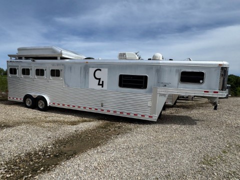 2006 Elite Trailers Four Horse Trailer with Living Quarters — photo 1 of 13