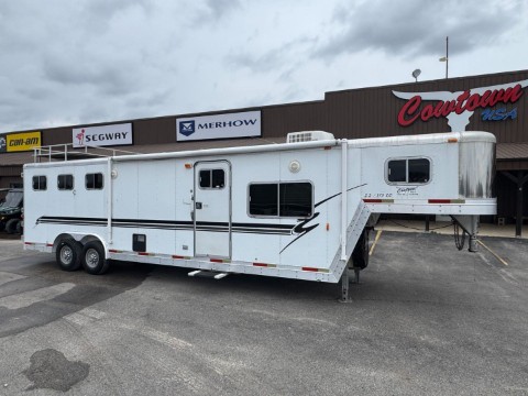 2001 Exiss SS/313 LQ Three-Horse Trailer — photo 1 of 13