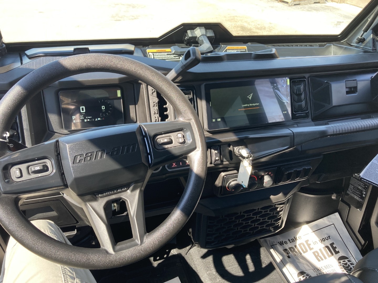 2027 Can-Am™ Defender MAX Limited HD11 5