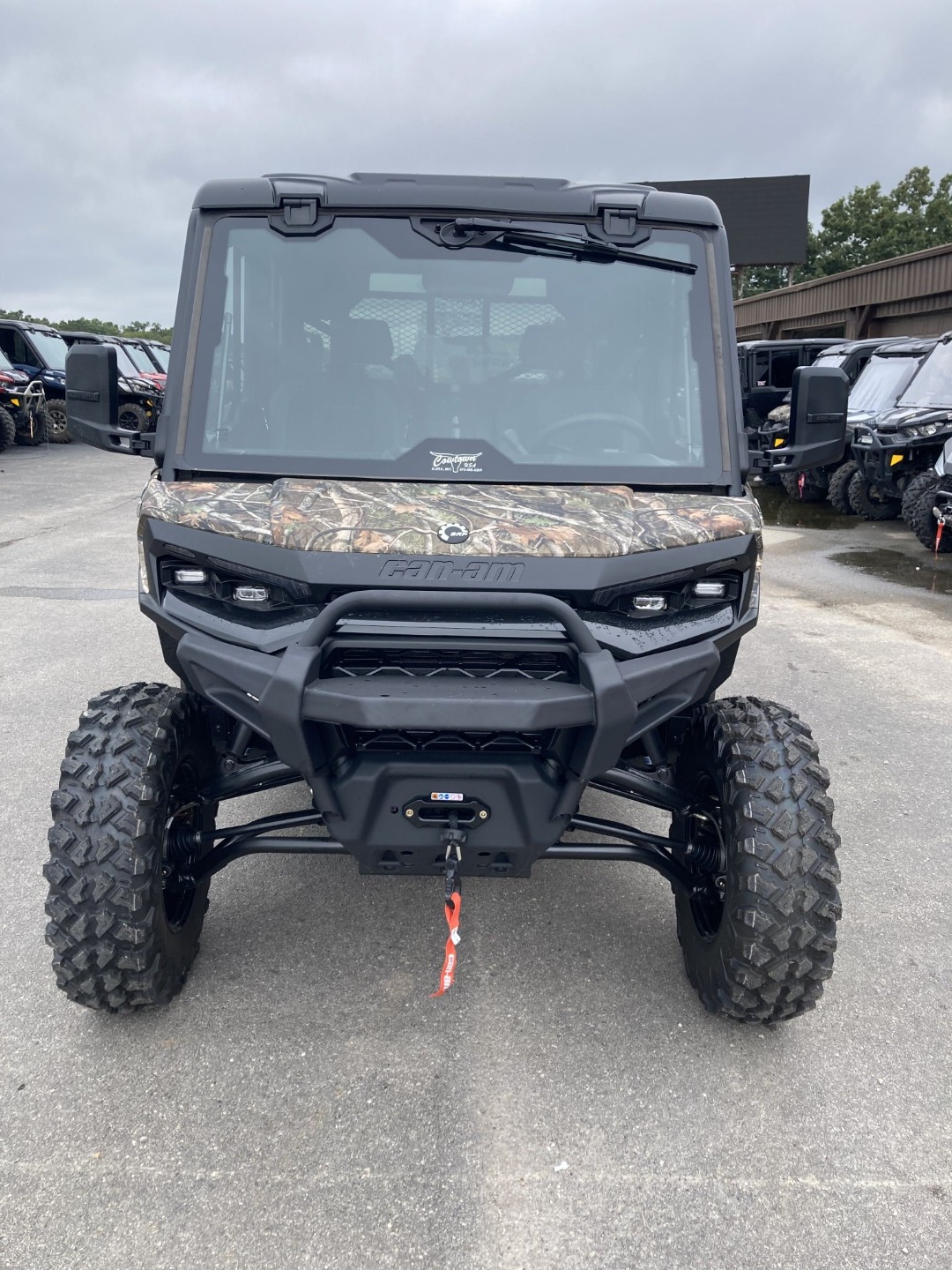 2027 Can-Am™ Defender XU MAX Limited HD11 2