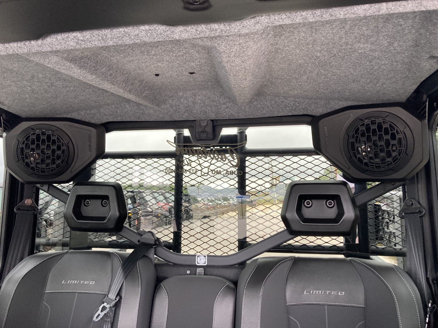 2027 Can-Am™ Defender XU MAX Limited HD11 9