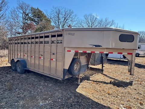 2002 Titan 20' Stock Trailer — photo 1 of 7