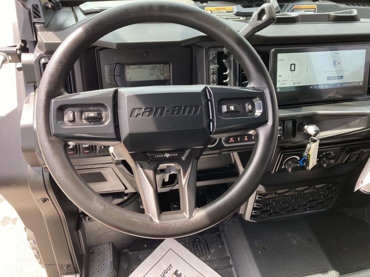2026 Can-Am™ Defender MAX Lone Star CAB HD11 9
