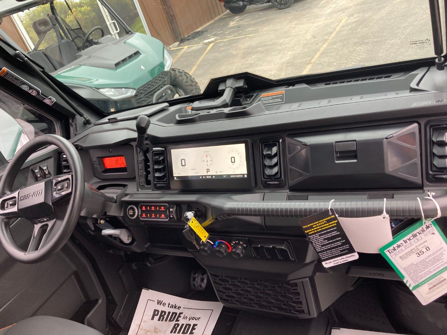 2026 Can-Am™ Defender MAX Lone Star CAB HD11 6