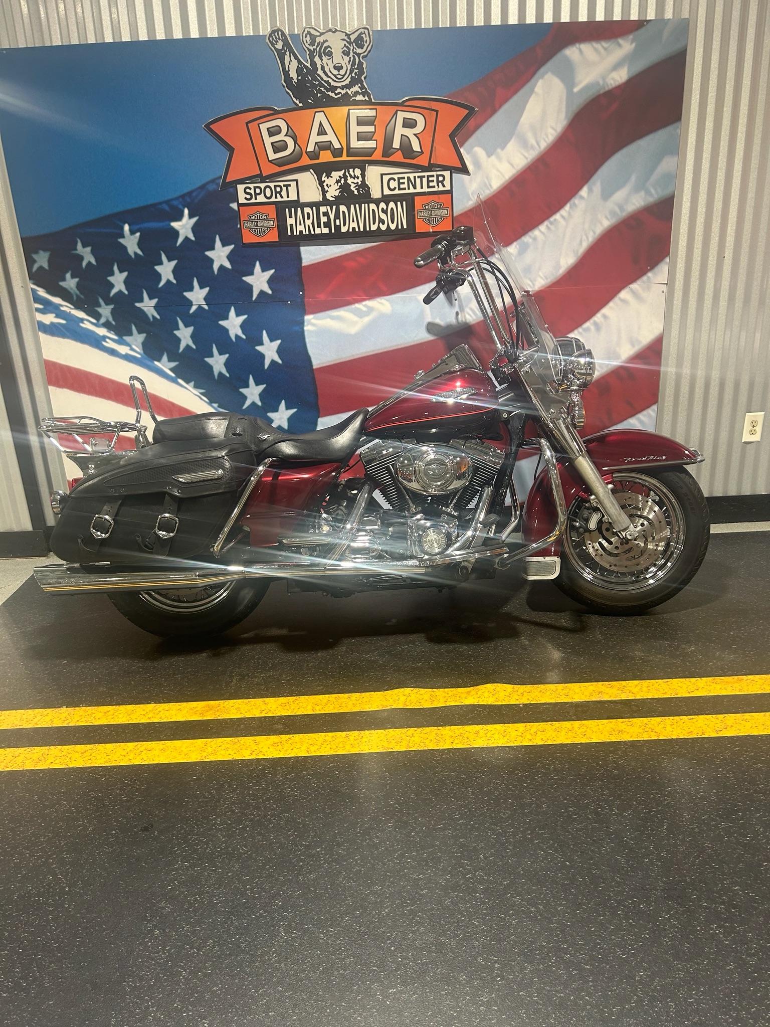2000 Harley-Davidson FLHRCI Road King® Classic 1