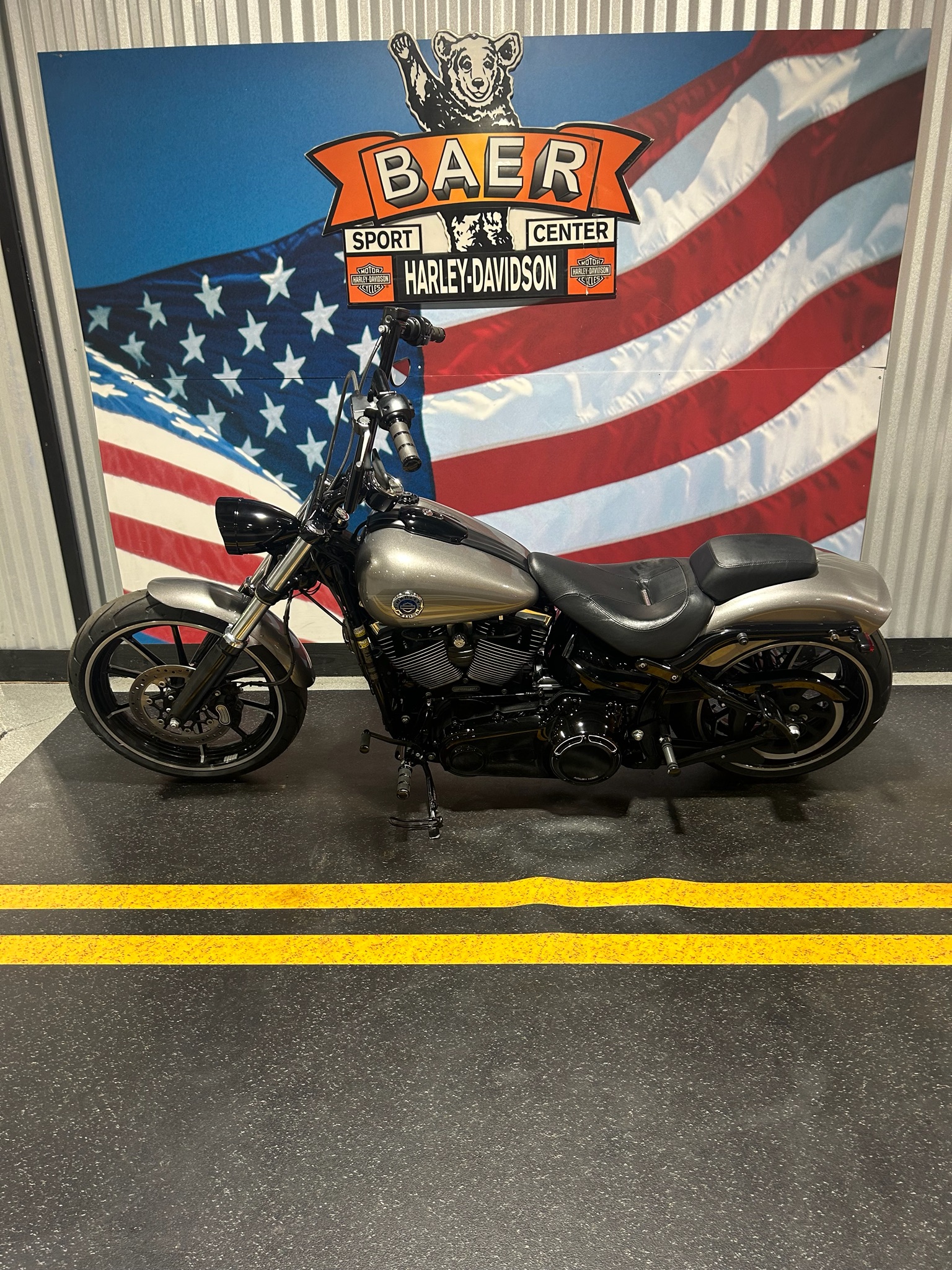 2016 Harley-Davidson Breakout® 2