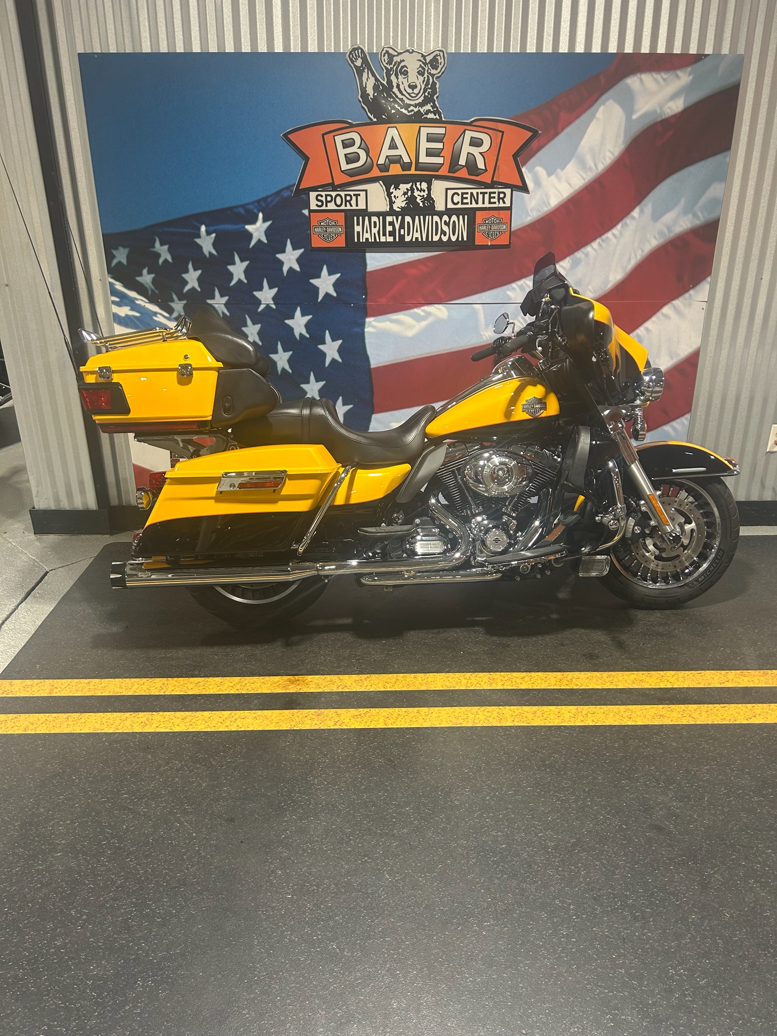 2013 Harley-Davidson Electra Glide® Ultra Limited 1