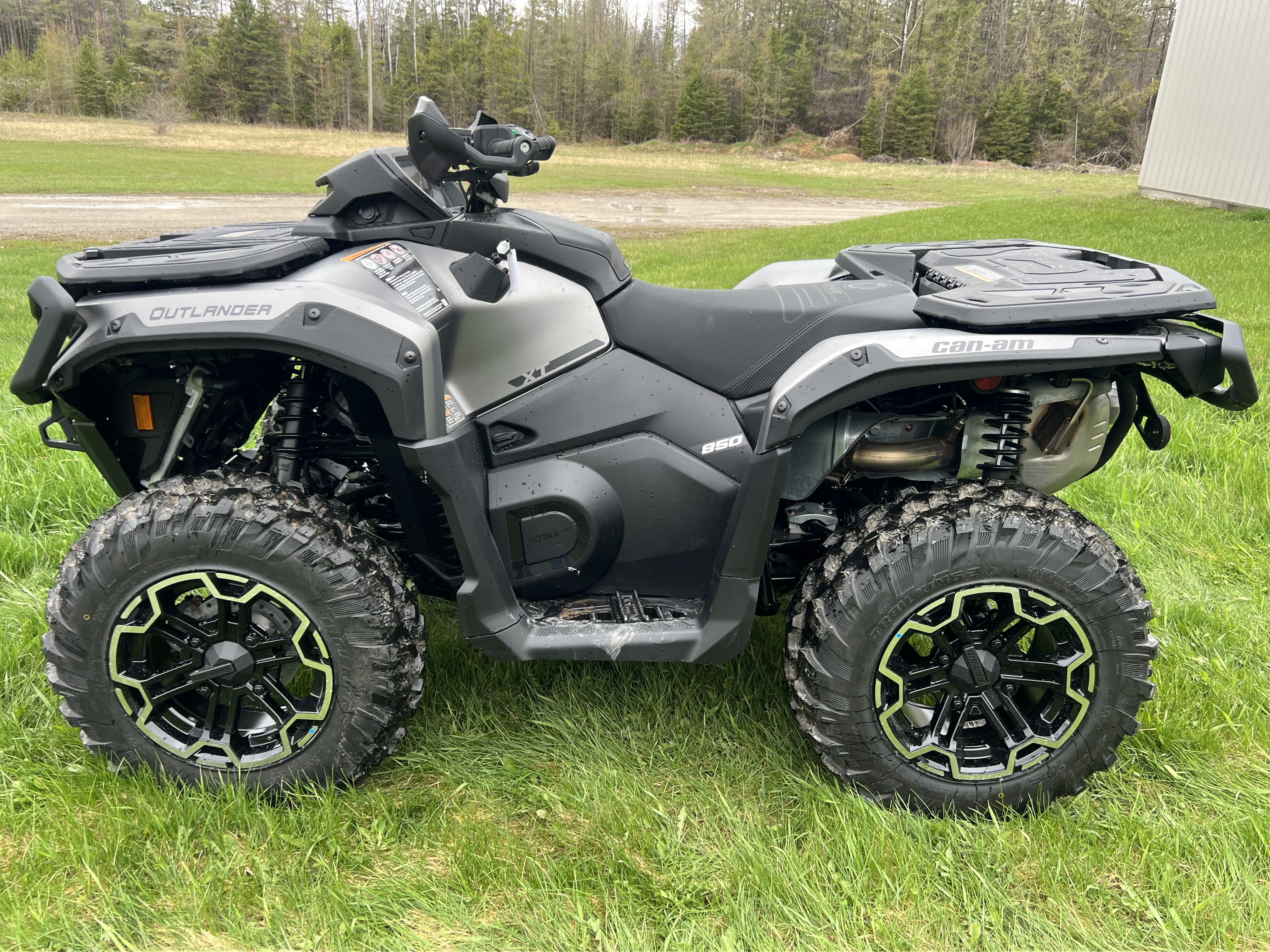 2026 Can-Am™ Outlander XT 850 1
