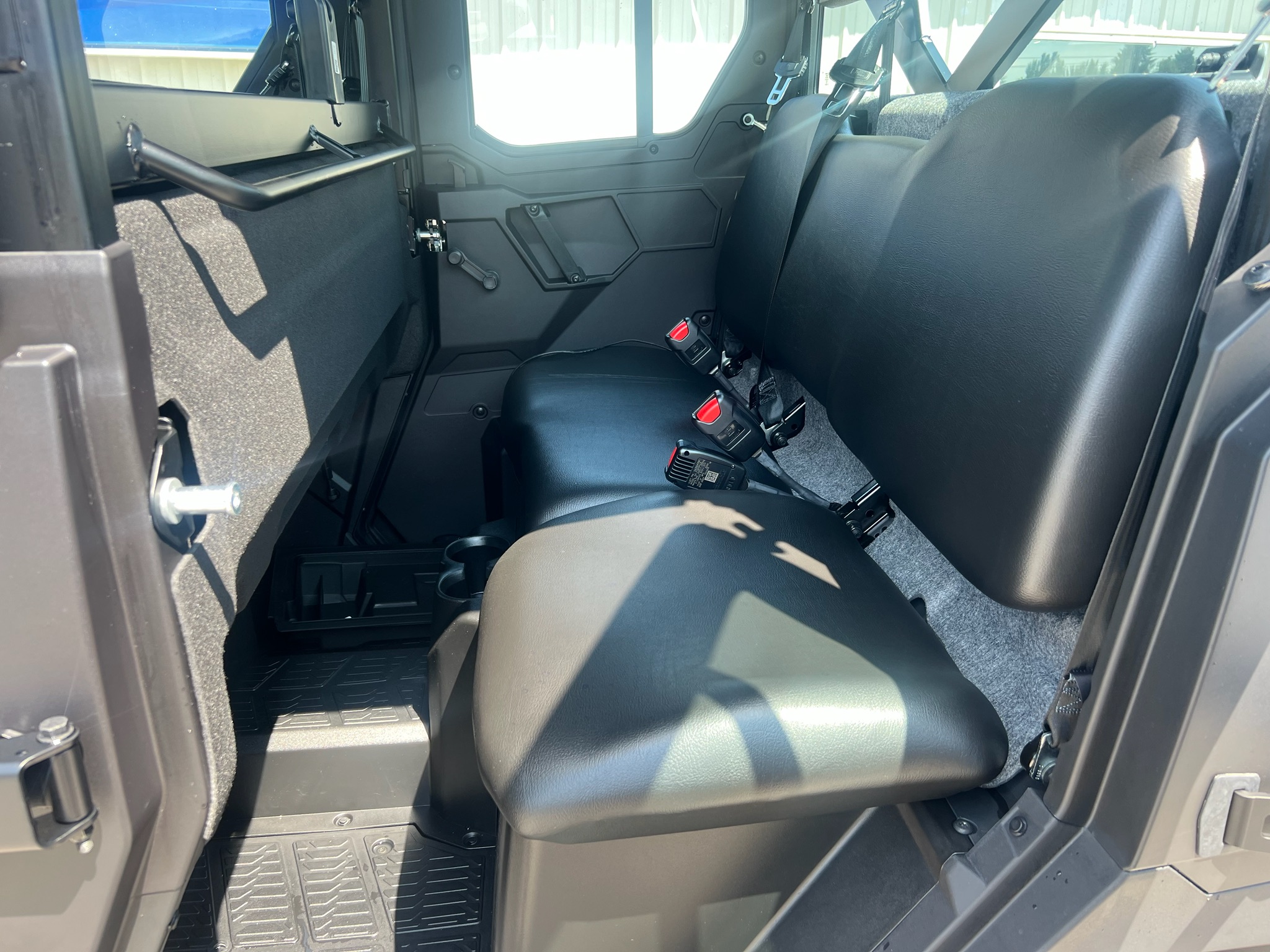 2027 Polaris Ranger Crew XP 1000 Cab 4