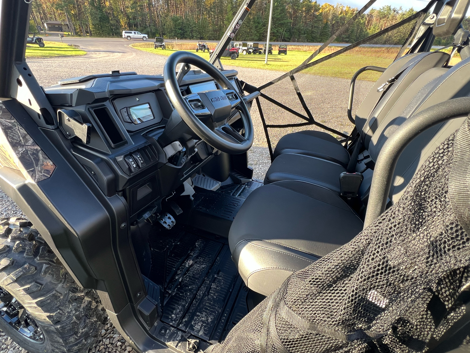 2026 Can-Am™ Defender XT HD11 with 10.25 in. touchscreen displa 6