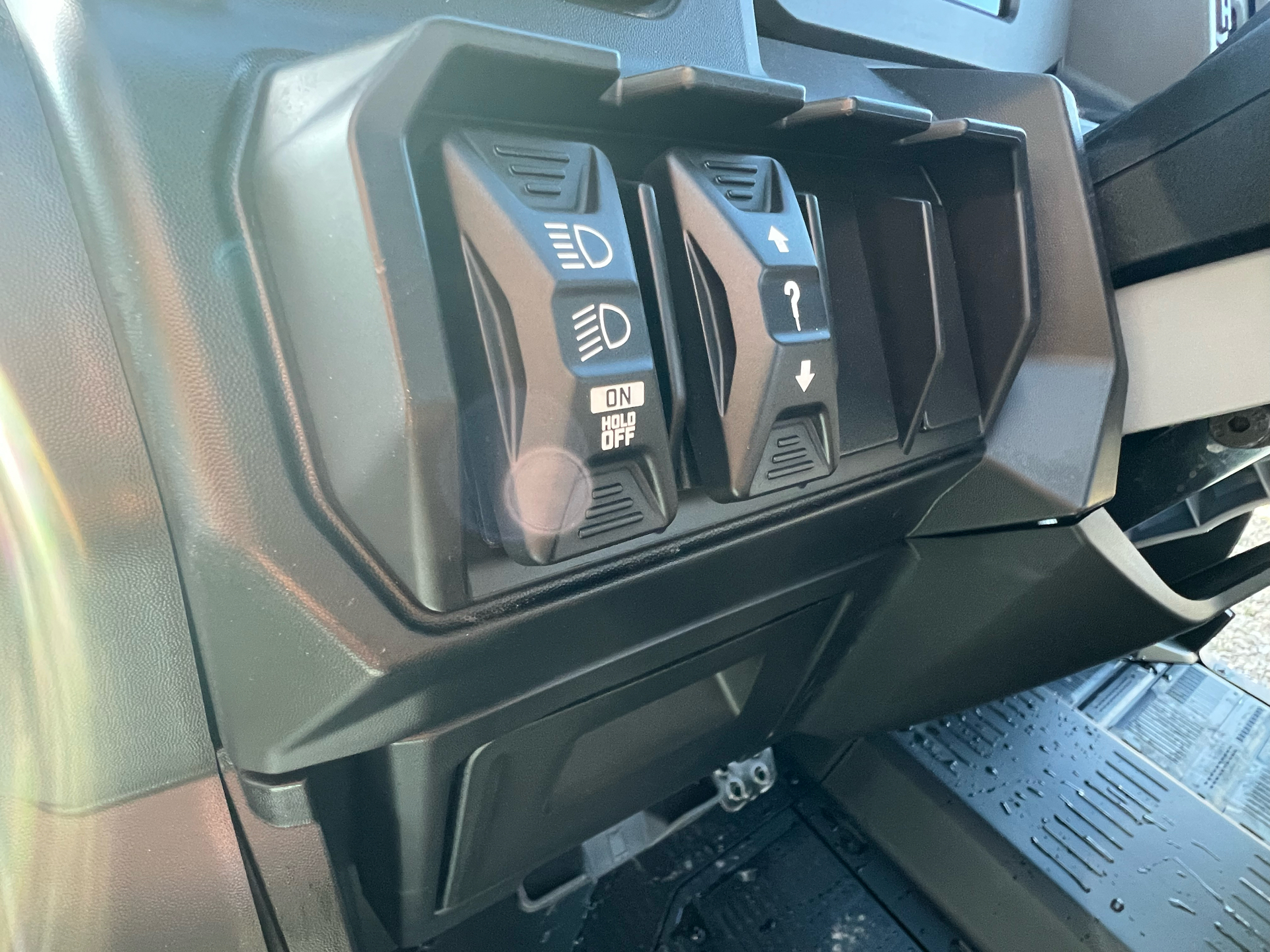 2026 Can-Am™ Defender XT HD11 with 10.25 in. touchscreen displa 7