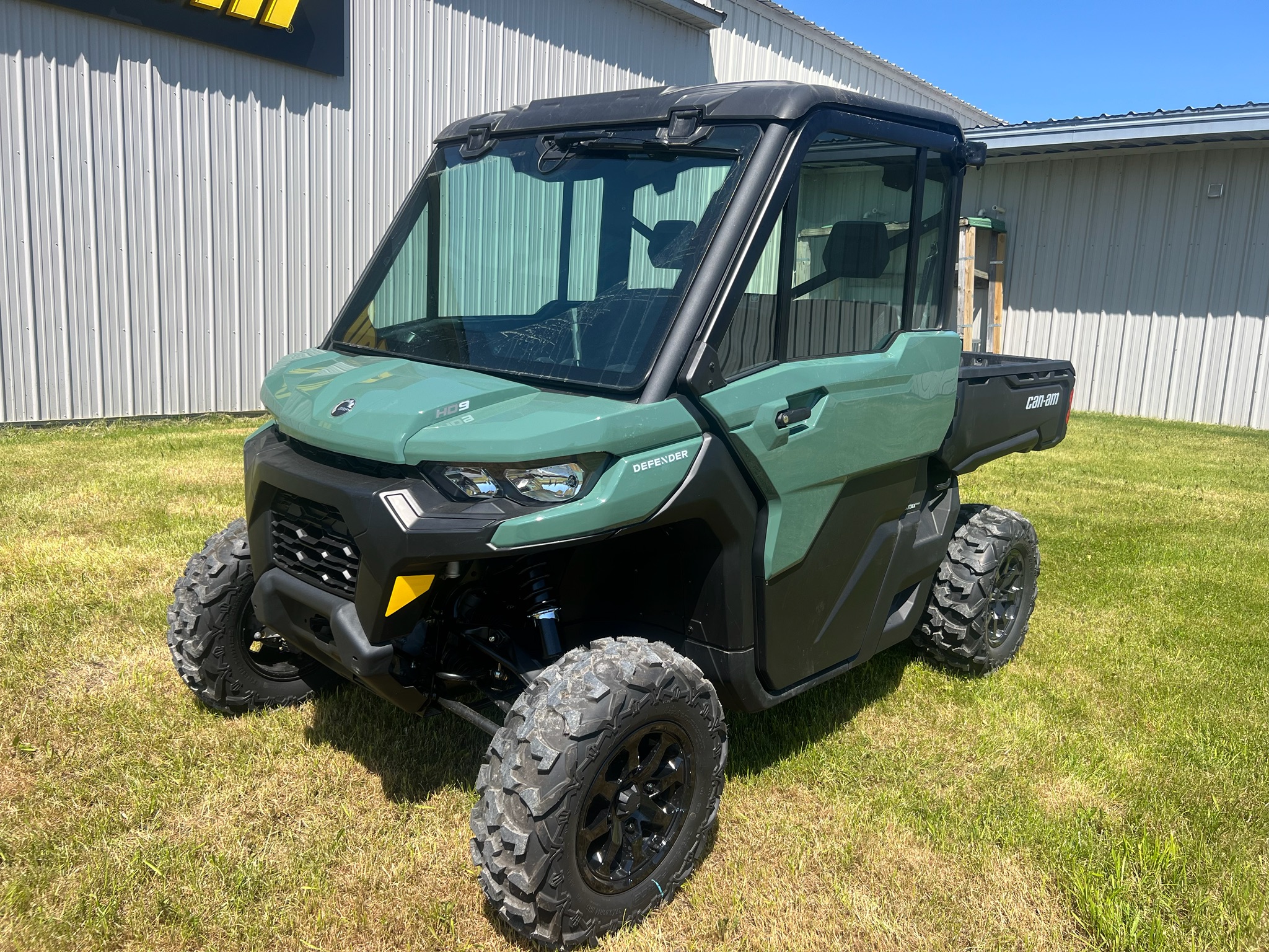 2026 Can-Am™ Defender DPS CAB 2