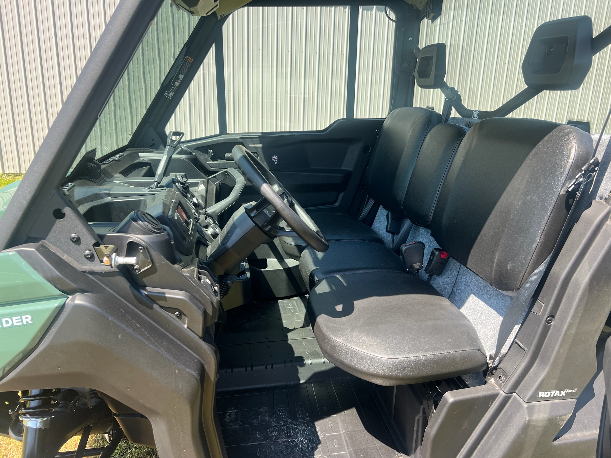 2026 Can-Am™ Defender DPS CAB 5