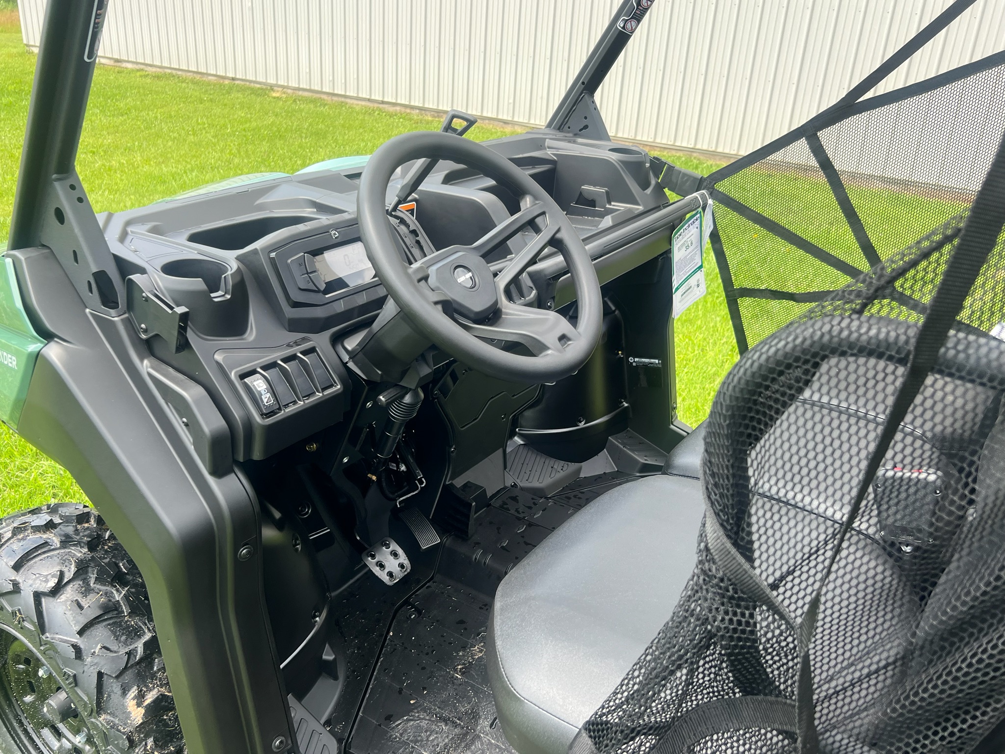 2026 Can-Am™ Defender HD7 5