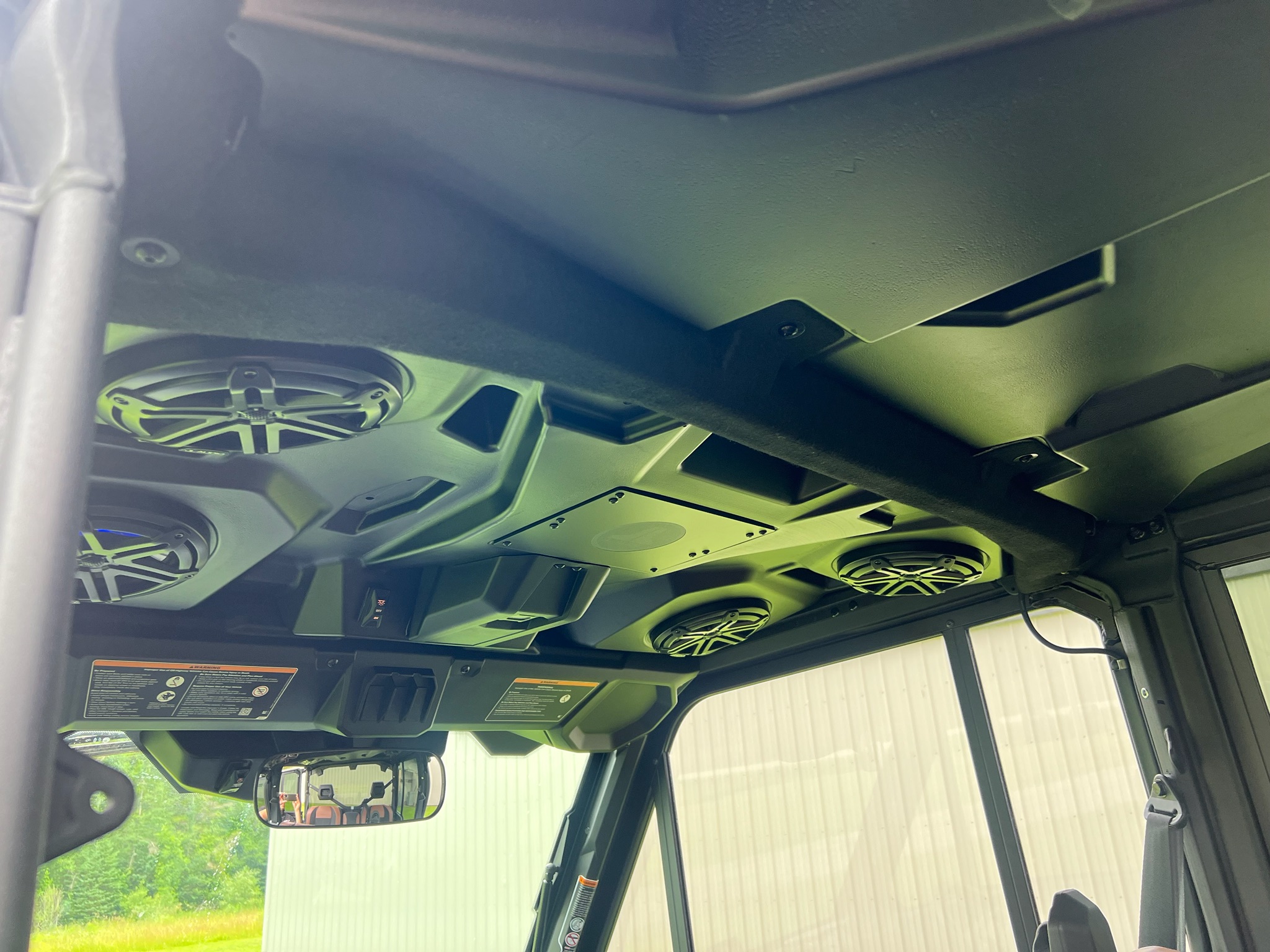 2026 Can-Am™ Defender MAX Lone Star CAB HD11 6