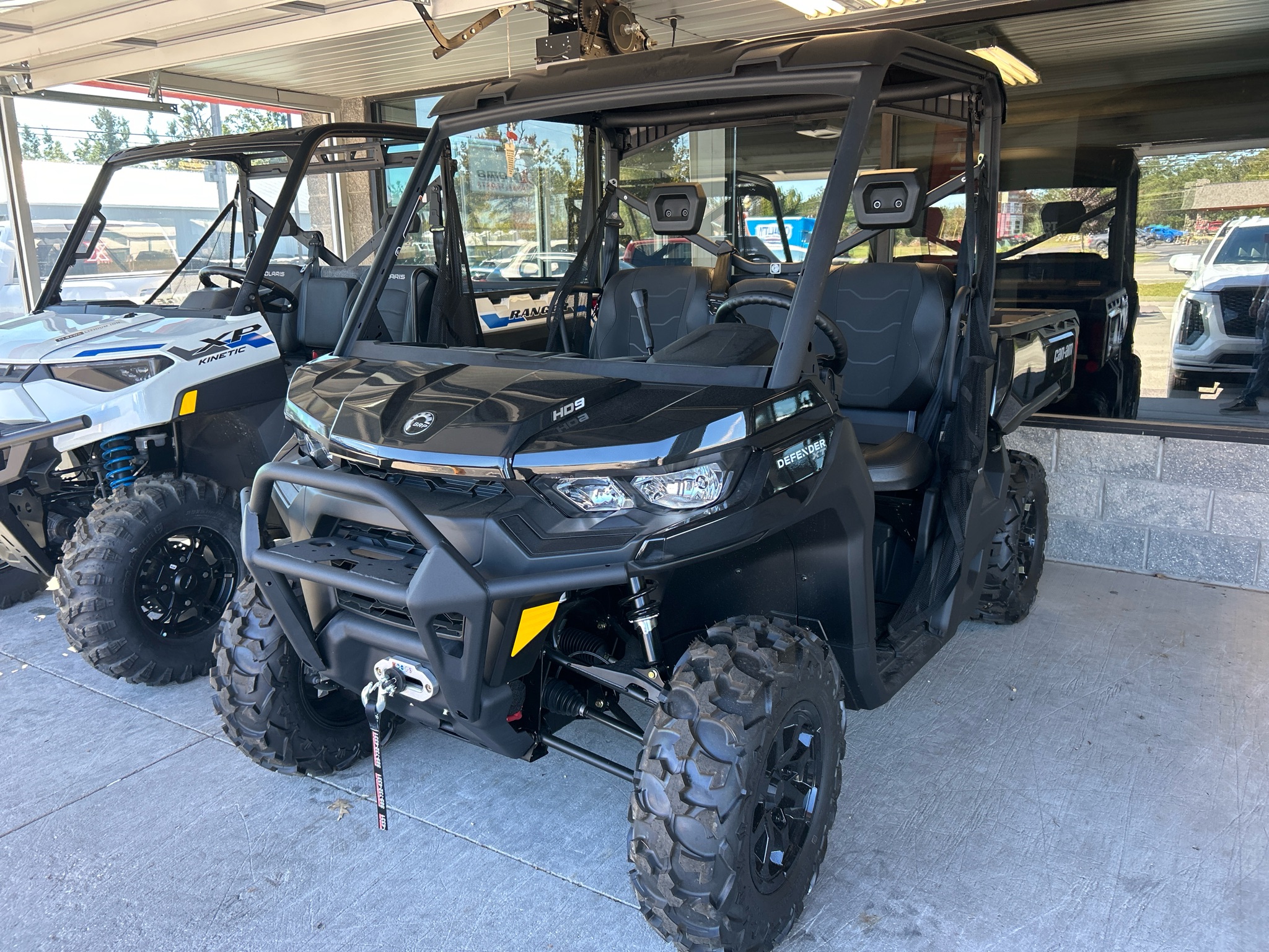 2026 Can-Am™ Defender XT HD9 1