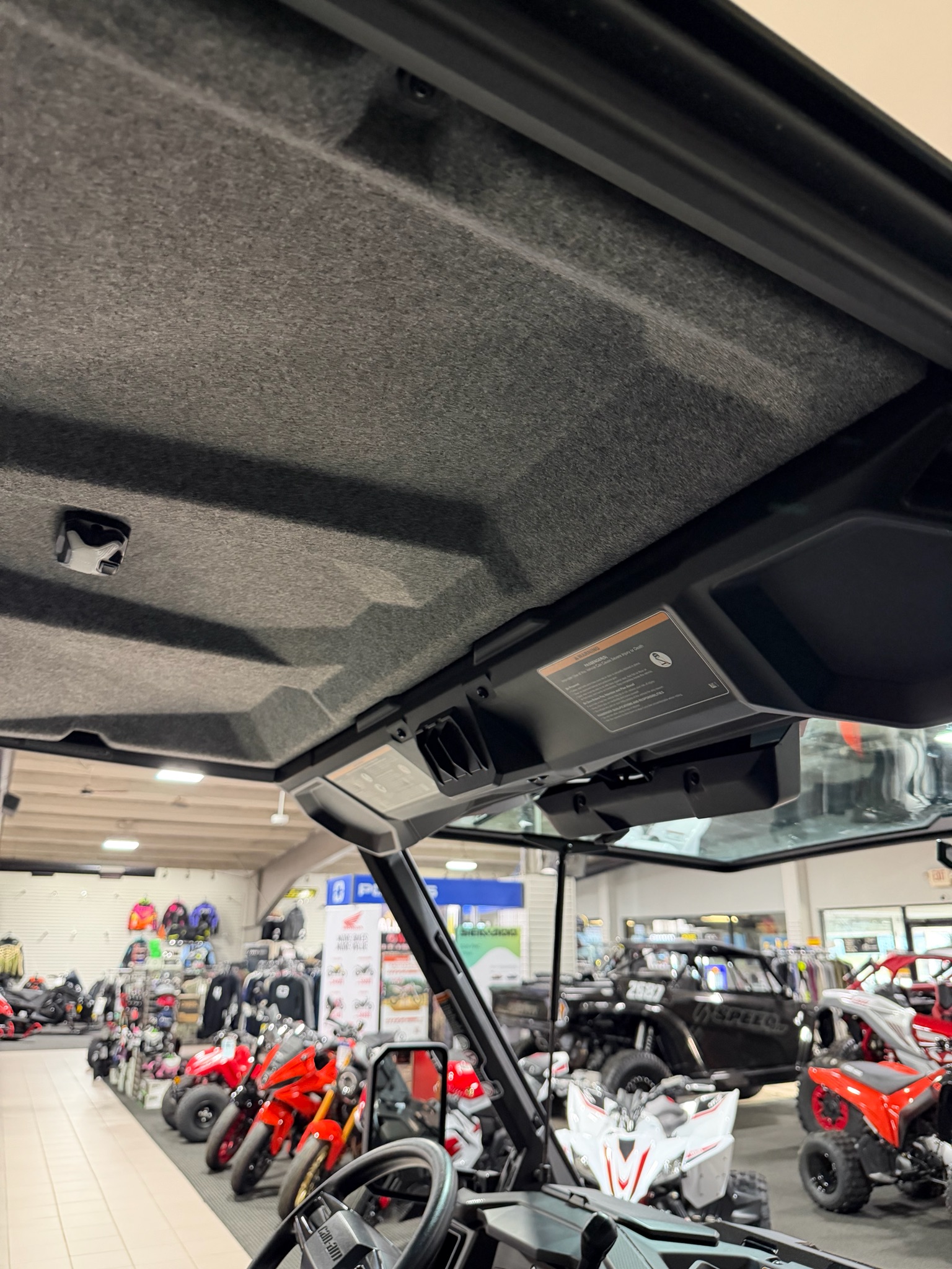 2026 Can-Am™ Defender XT HD11 6