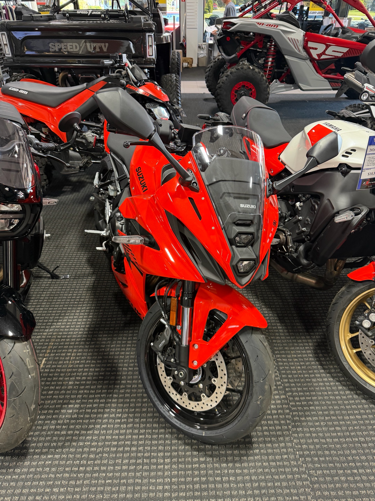 2026 Suzuki GSX-8R 1