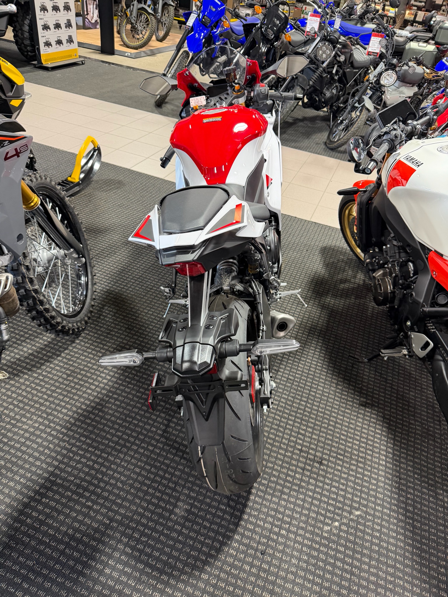 2026 Yamaha YZF-R7 3