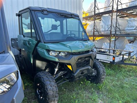 2026 Can-Am Defender DPS CAB