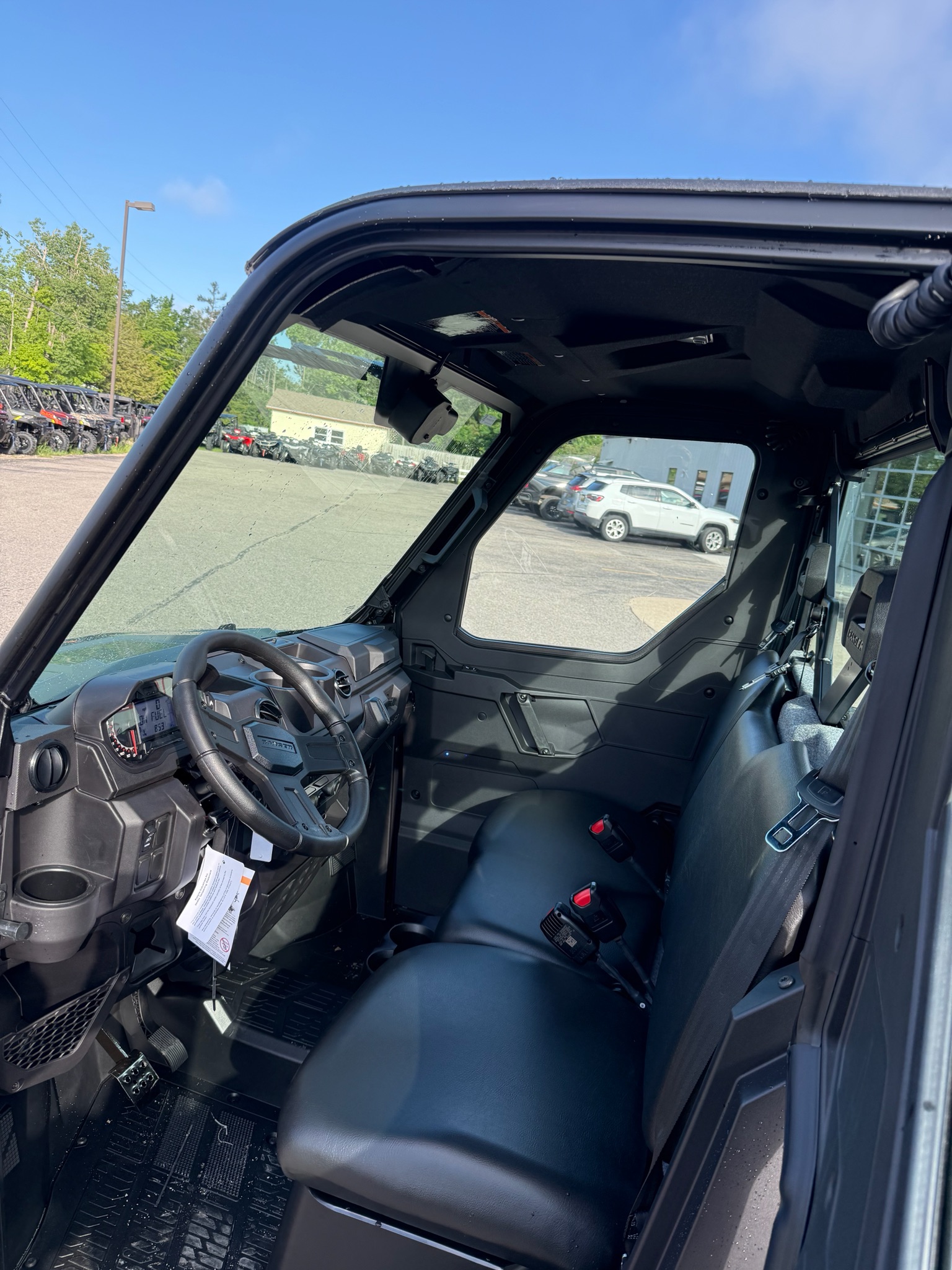 2027 Polaris Ranger XP 1000 Cab 4