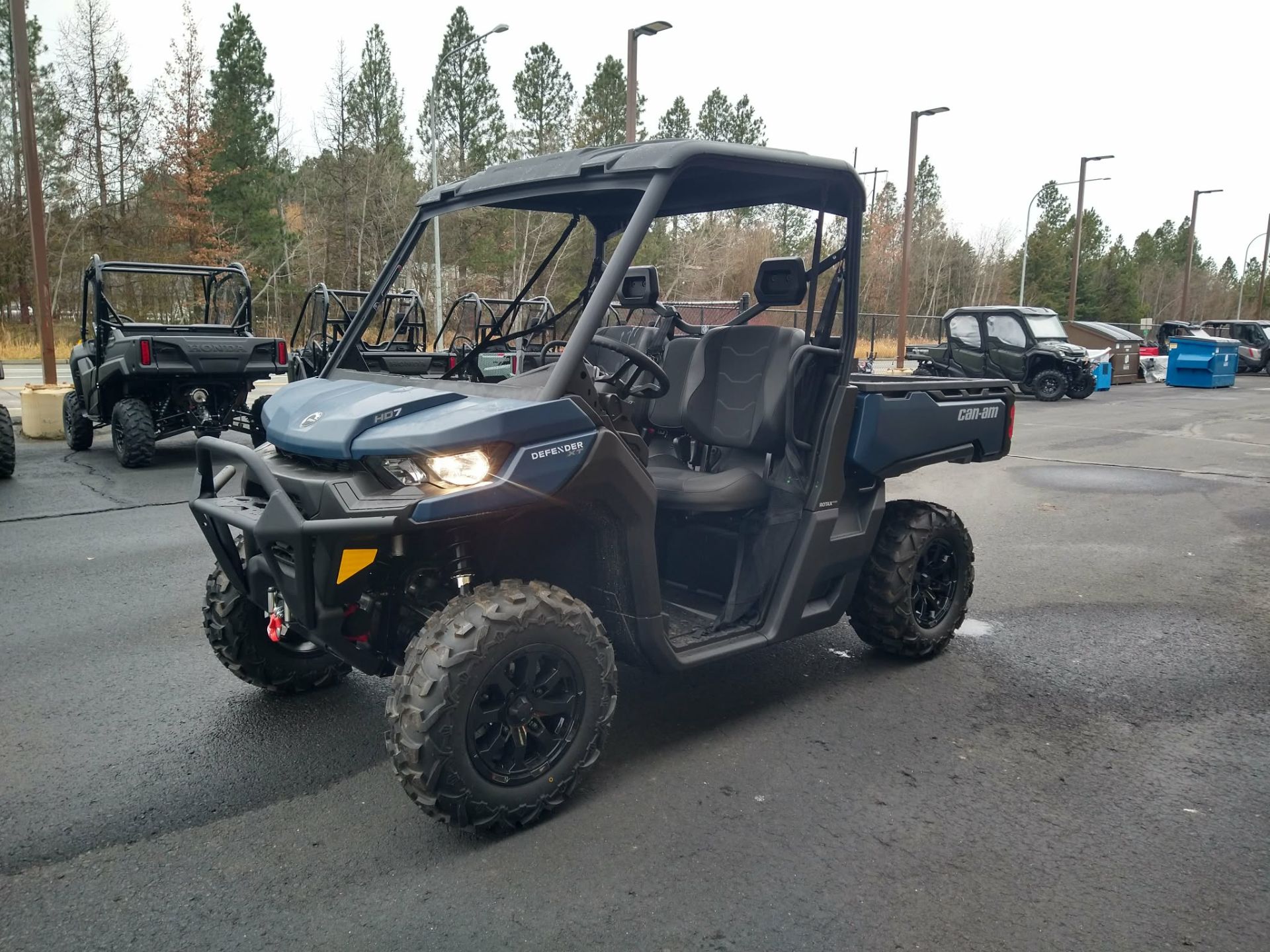 2025 Can-Am™ Defender XT HD7 3