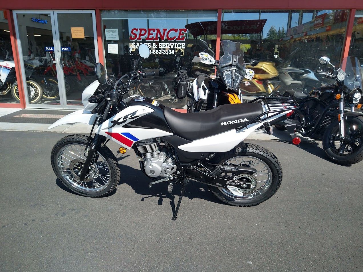 2025 Honda XR150L 1