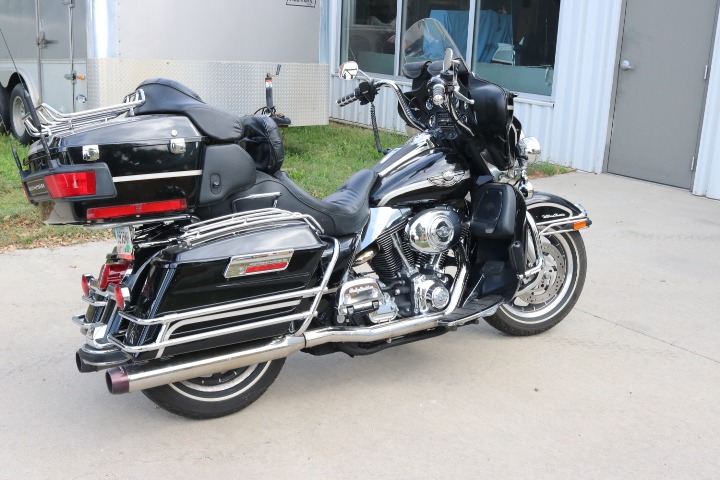 2003 Harley-Davidson FLHTCUI Ultra Classic® Electra Glide® 2