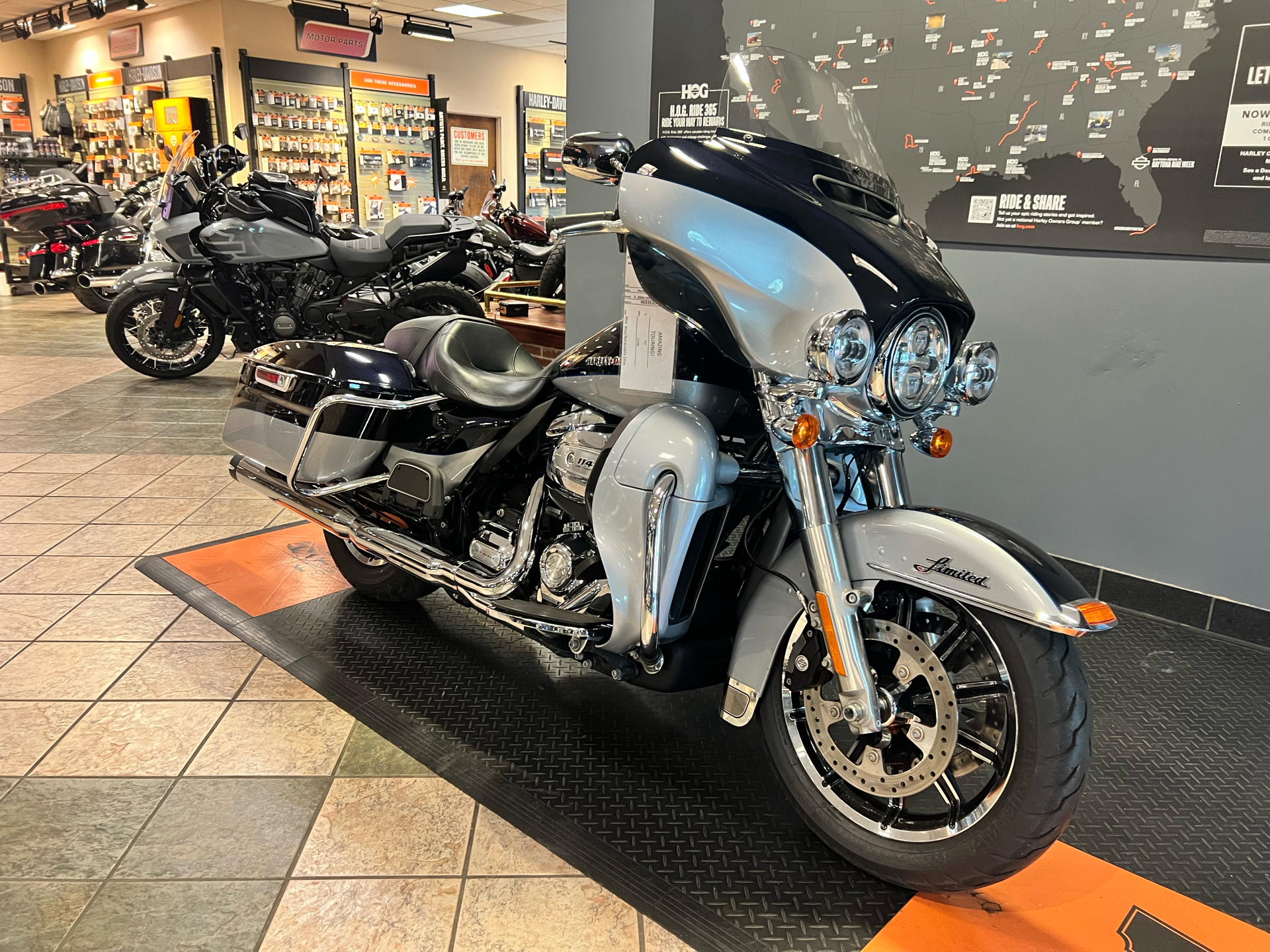 2019 Harley-Davidson Ultra Limited in Burlington, North Carolina - Photo 1