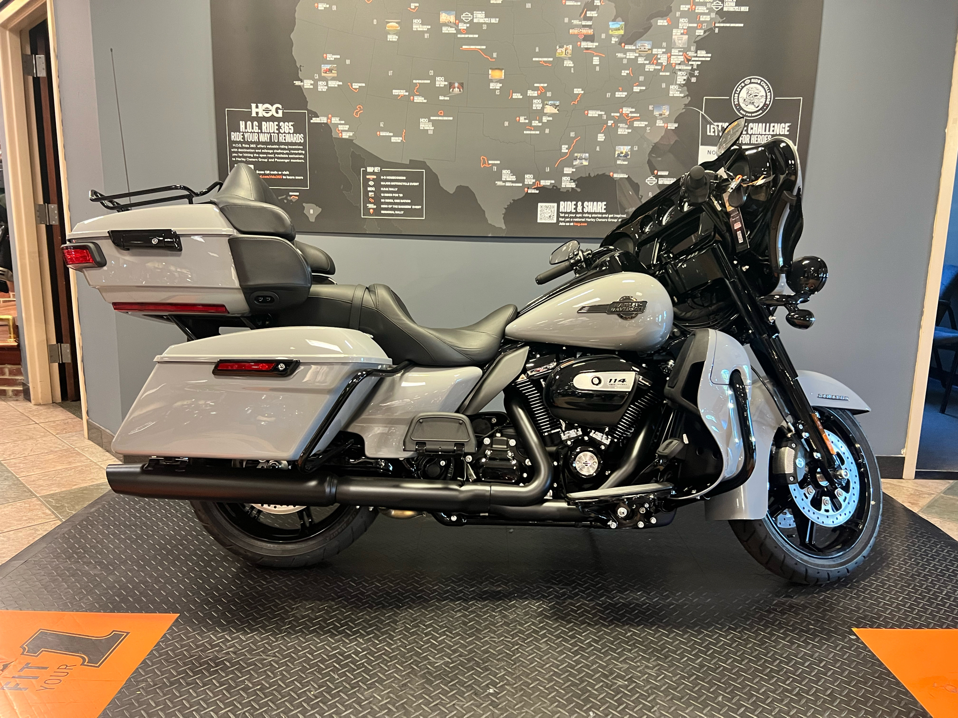 2024 Harley-Davidson Ultra Limited® in Burlington, North Carolina - Photo 2