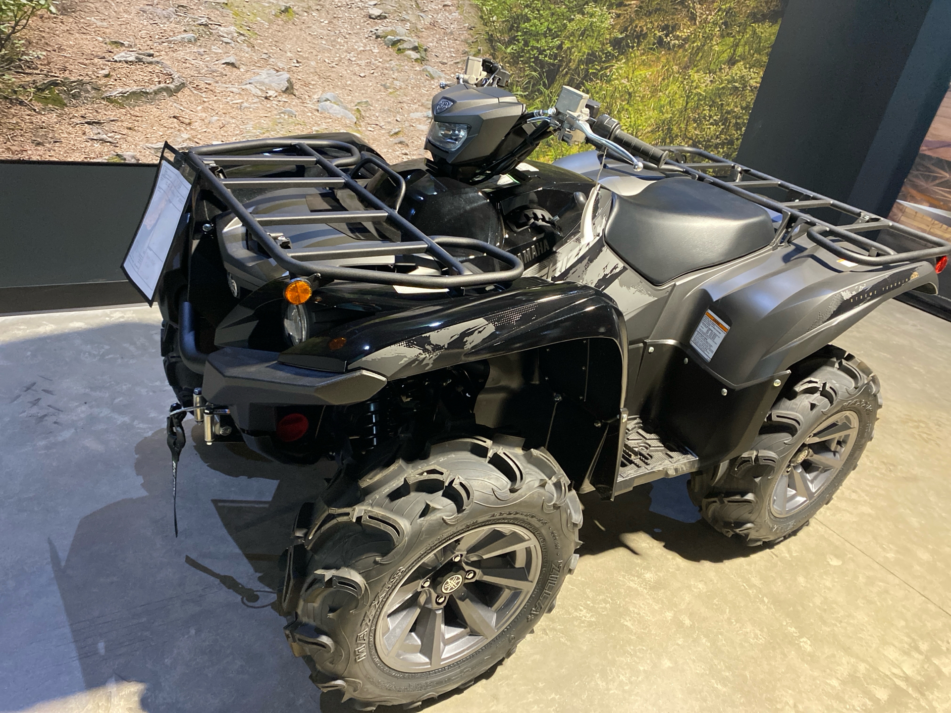 2025 Yamaha Grizzly EPS XT-R in Fairview, Utah - Photo 2