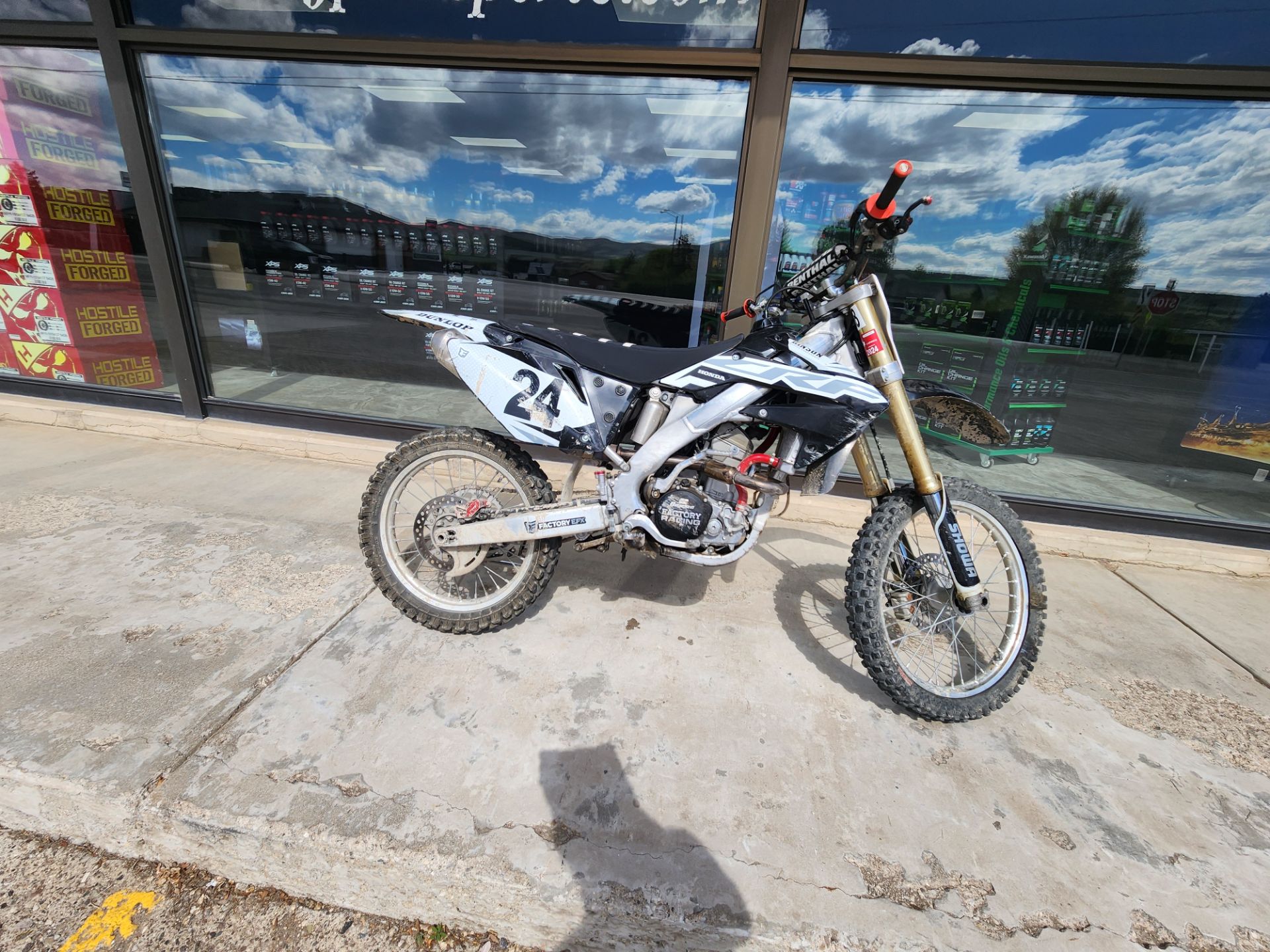 2005 HONDA CRF250R in Fairview, Utah - Photo 1